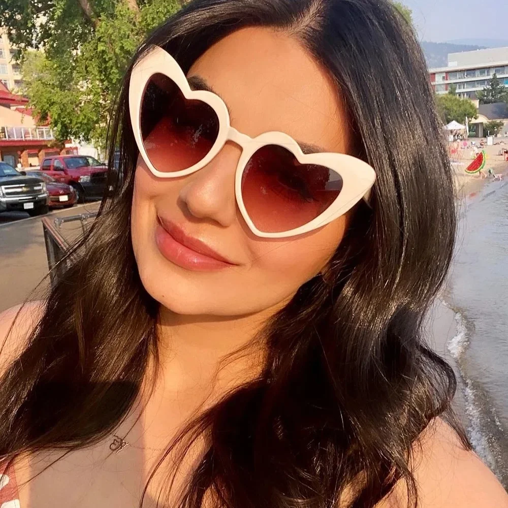 Herzförmige Sonnenbrille für J – Wedding Decoration Supply Bewertung und Preis