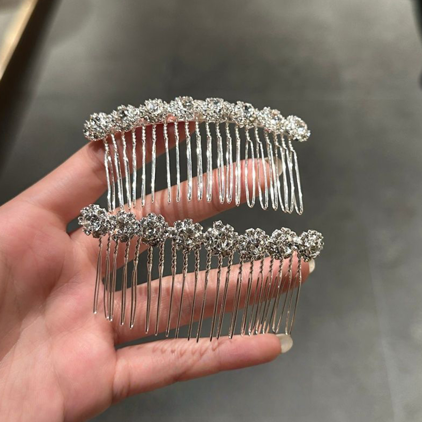 Minimalistische Strass-Blumen- – Wedding Decoration Supply Bewertung und Preis