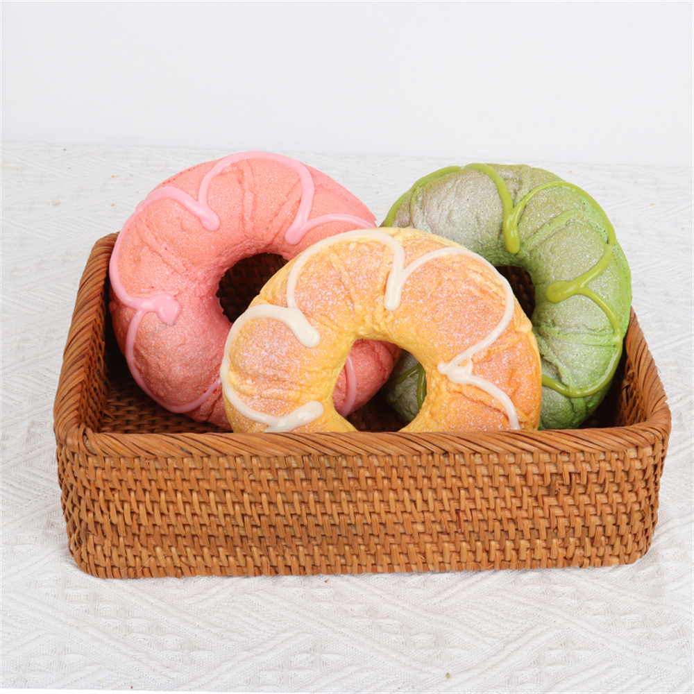 15 cm künstliches Donut-Modell – Wedding Decor Supply Store Bewertung und Preis
